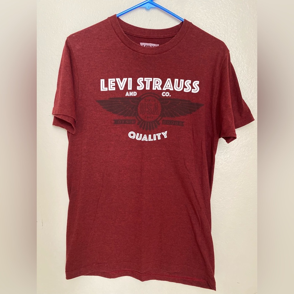 Men's Burgundy Levi’s Graphic Tee